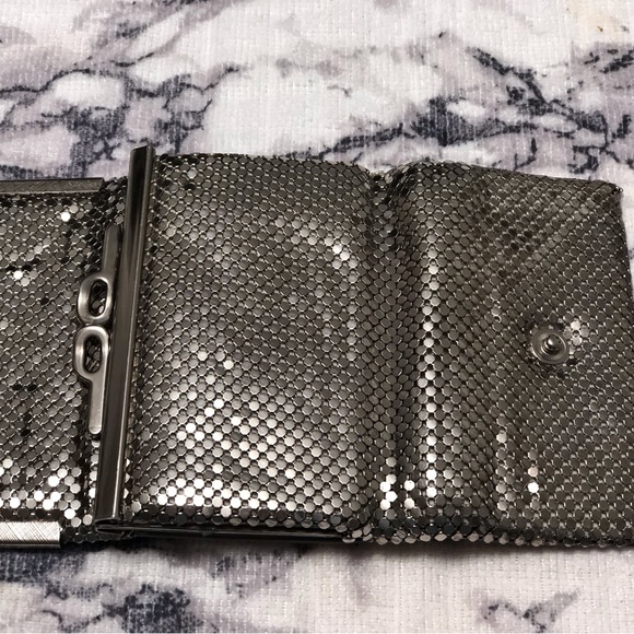 Kane M vintage (at least 30 years old) tri-fold silver plate metal mesh wallet - Picture 12 of 12